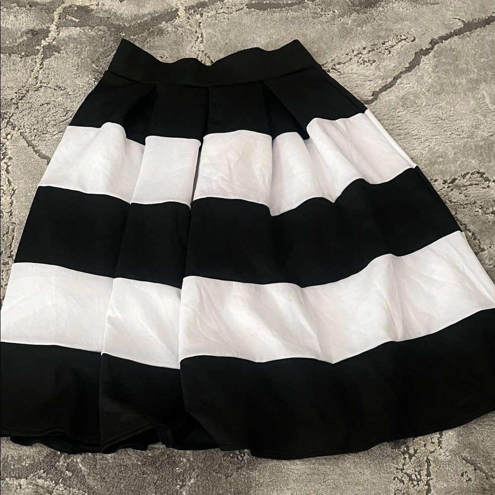 Elegant Black and White Women's A-Line Skirt